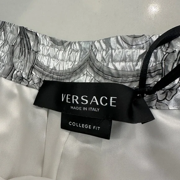 Versace Baroque Silver Silk Shorts - Picture 5 of 11